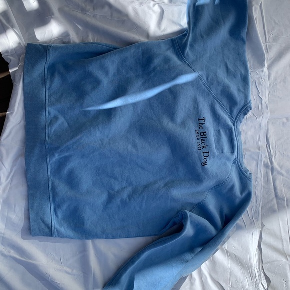 Sm bleach stain on one sleeve.  Green highlighter/marker as shown. - Picture 2 of 5